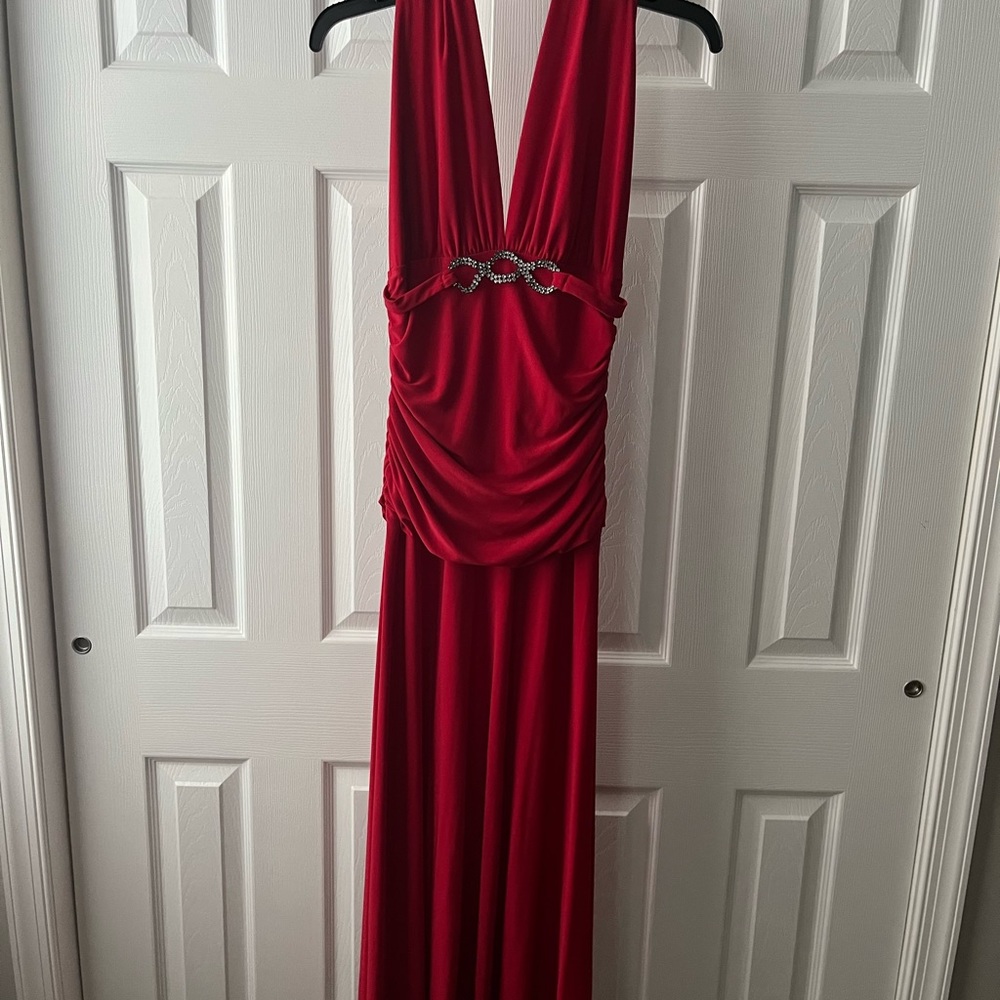 Red dress size 7/8, I usually wear s